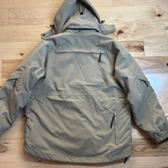 NWOT 5.11 Tactical Tan Aggressor 3-in-1 Parka | Size Large - Picture 6 of 9